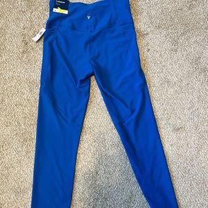 High-Waisted Powersoft Side-Pocket Cropped Leggings
